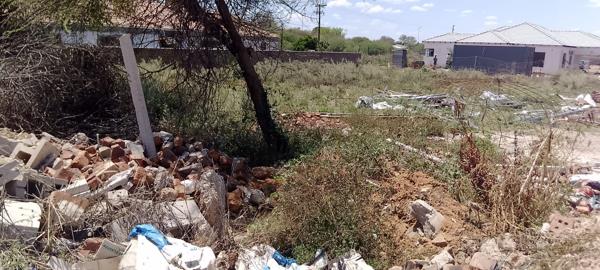 815 m² Land