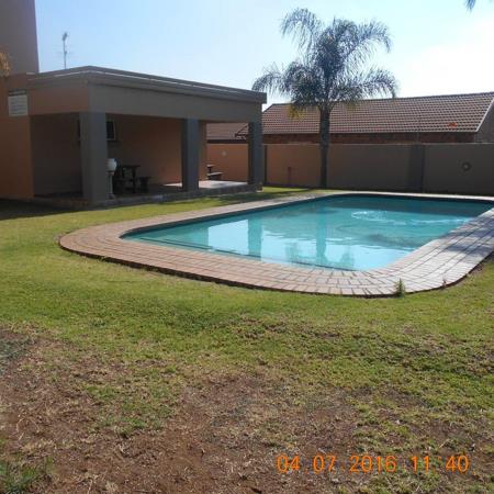 2 Bedroom Townhouse