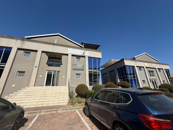 758 m² Commercial space