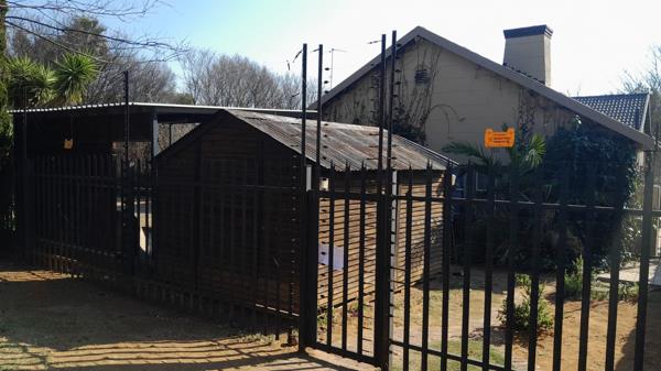 1 Bedroom House