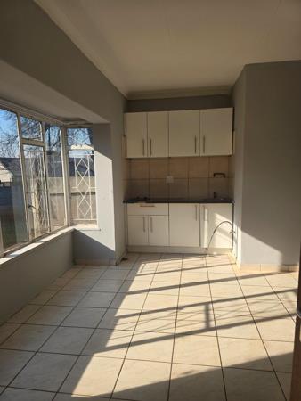 1 Bedroom House