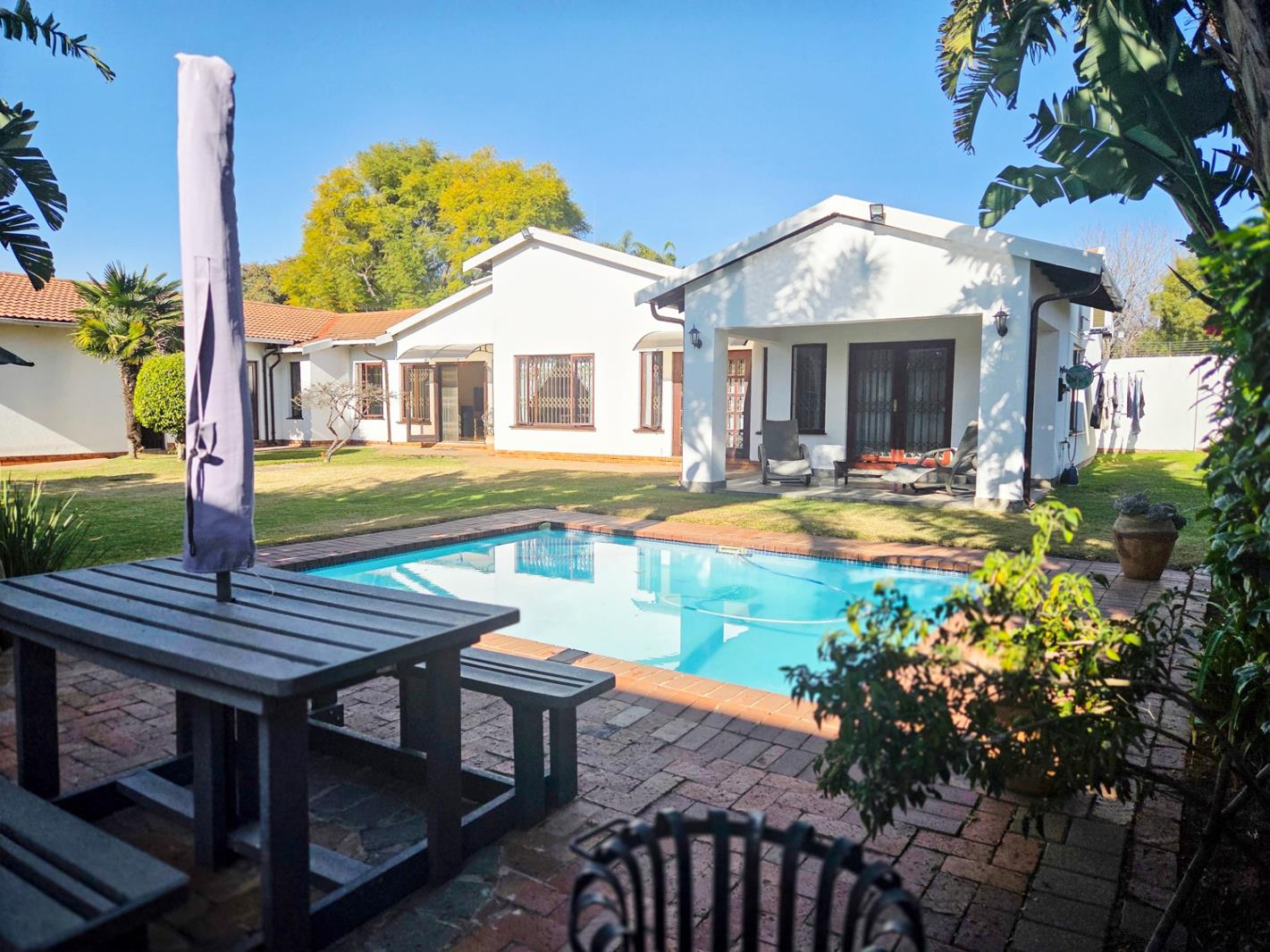 5 Bedroom House in Noordwyk