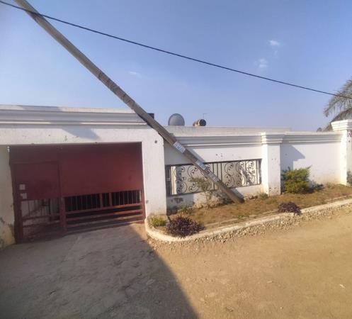 10 Bedroom House
