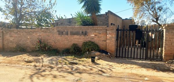 10 Bedroom House