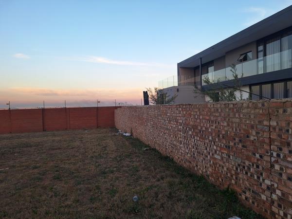 606 m² Land