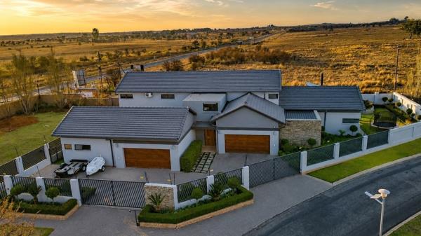 4 Bedroom House