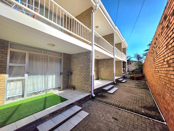 8 Bedroom Apartment
