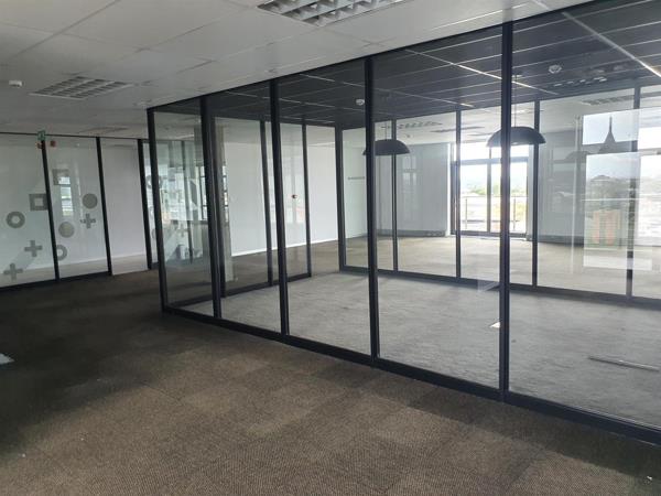 790 m² Office Space