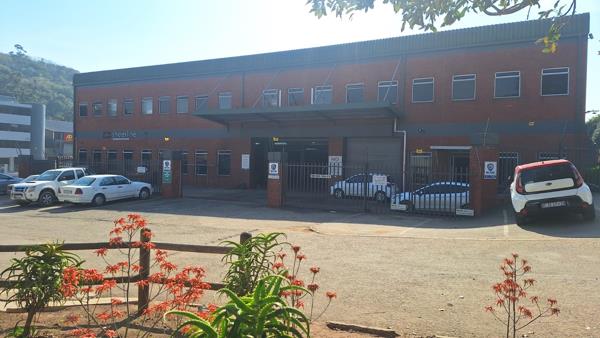 1 083 m² Industrial space