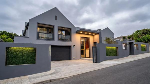 6 Bedroom House