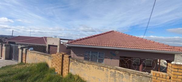 6 Bedroom House