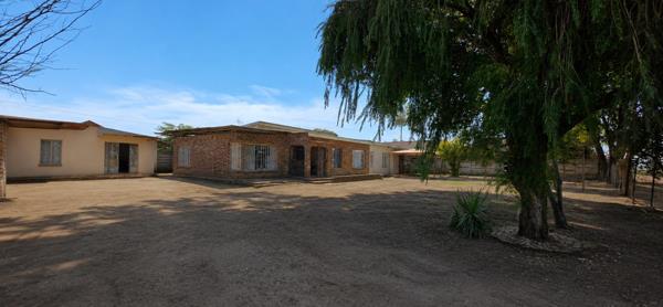 8 Bedroom House