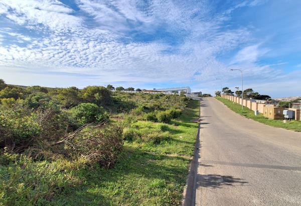 2 200 m² Land