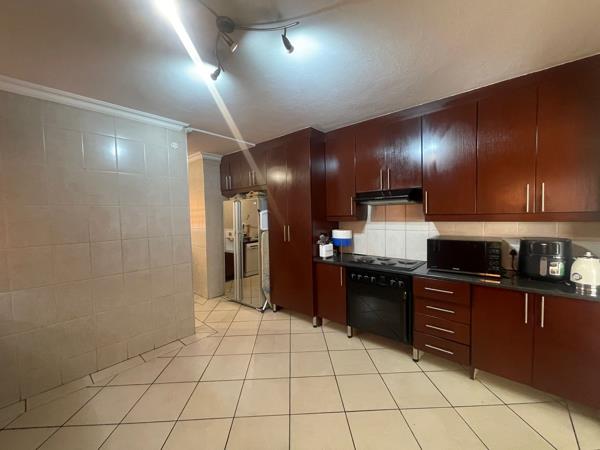 4 Bedroom Townhouse