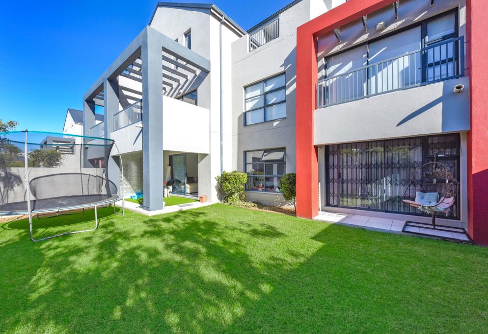 3 Bedroom Apartment