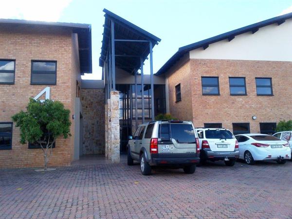150 m² Commercial space