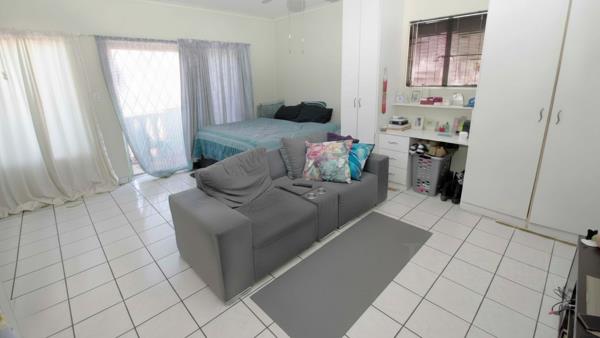 0.5 Bedroom House