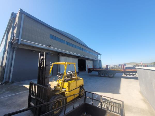 795 m² Industrial space