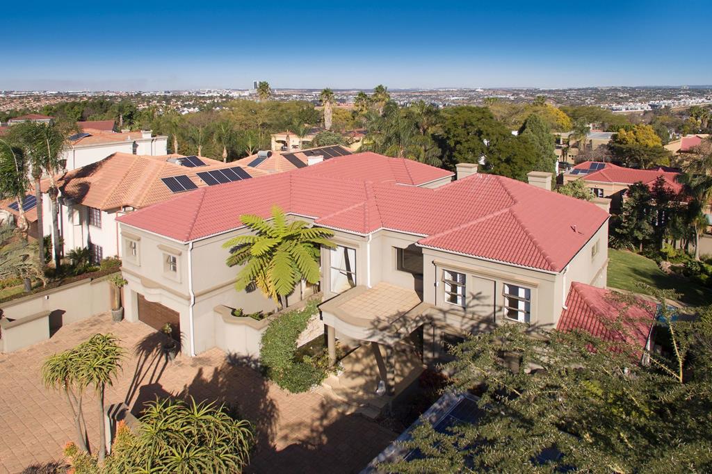 5 Bedroom House