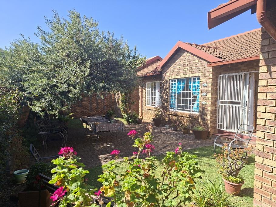 2 Bedroom Townhouse