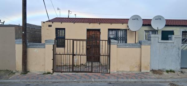 2 Bedroom House