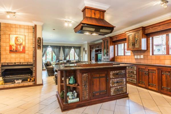 6 Bedroom House