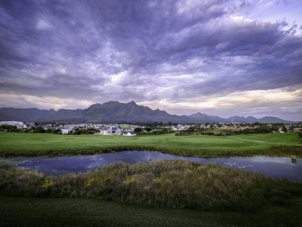 1 138 m² Land