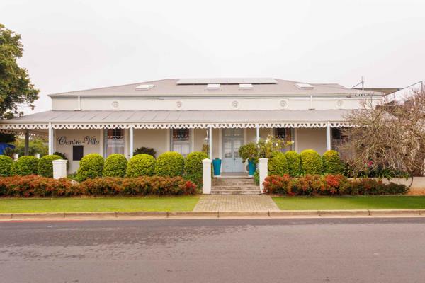 9 Bedroom House