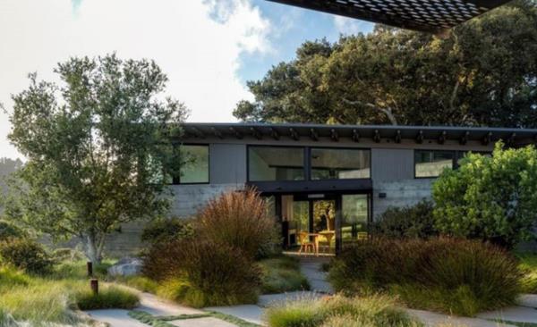 818 m² Land