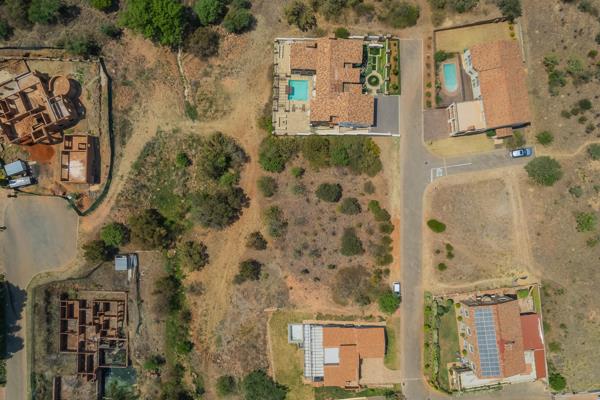 649 m² Land