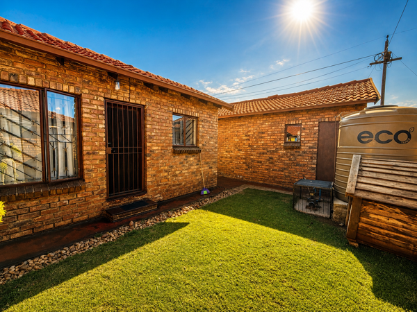 2 Bedroom House