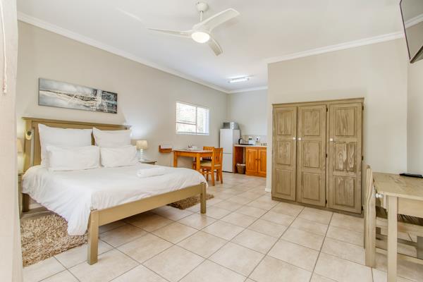 1 Bedroom House