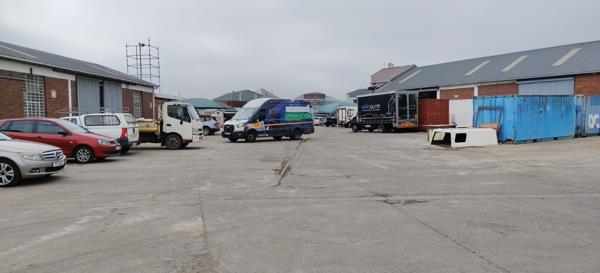 382 m² Industrial space