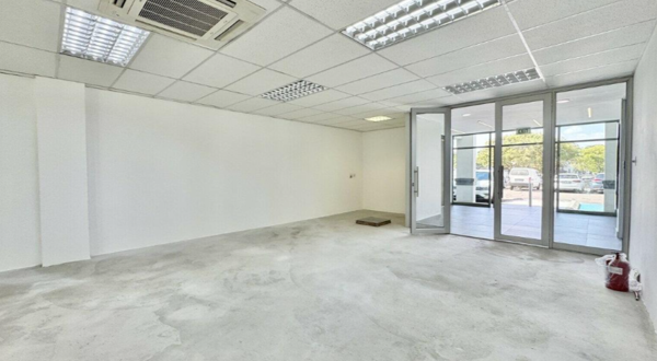 330 m² Office Space