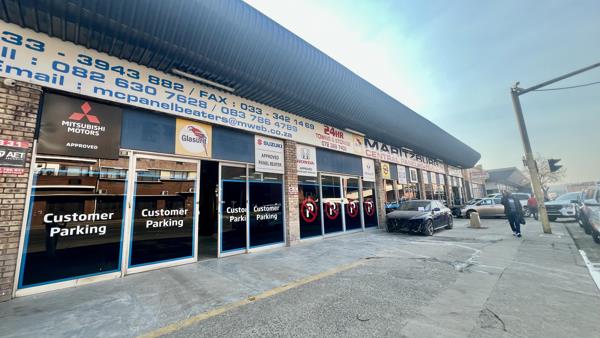 1 350 m² Commercial space