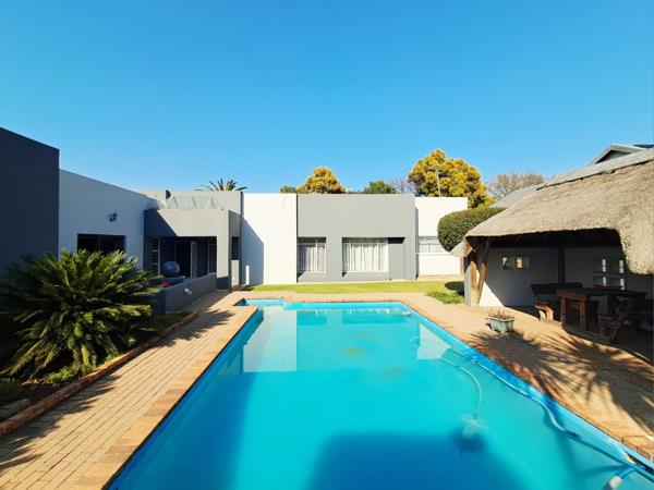 6 Bedroom House