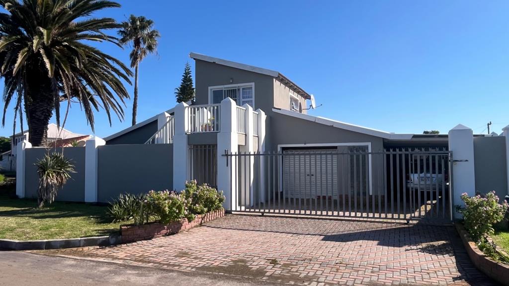 7 Bedroom House