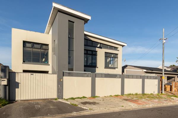 7 Bedroom House