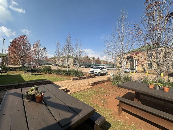 65 m² Commercial space