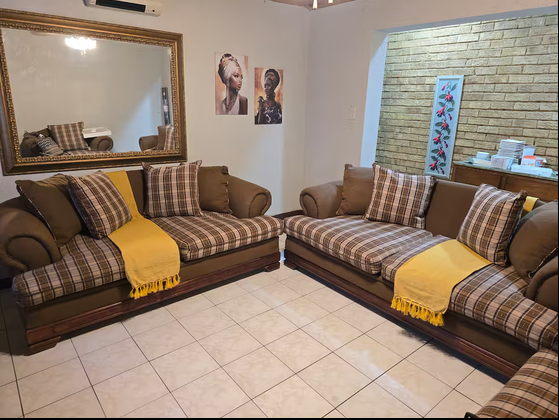 2 450 m² Hotel