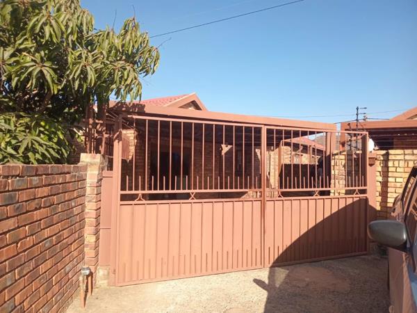 2 Bedroom House