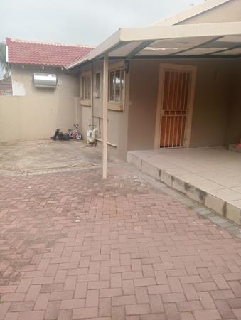 1 Bedroom Garden Cottage