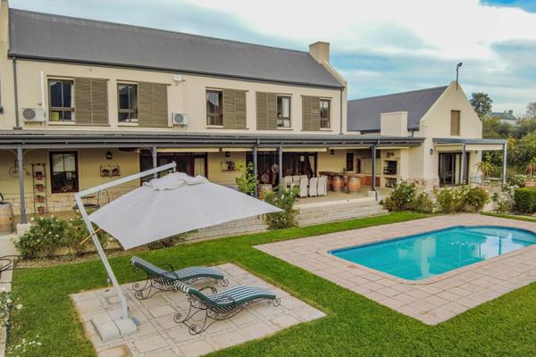 6 Bedroom House