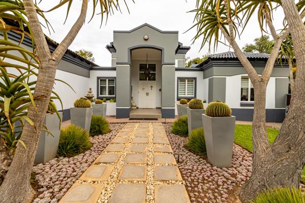5 Bedroom House
