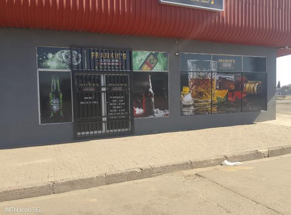 676 m² Commercial space