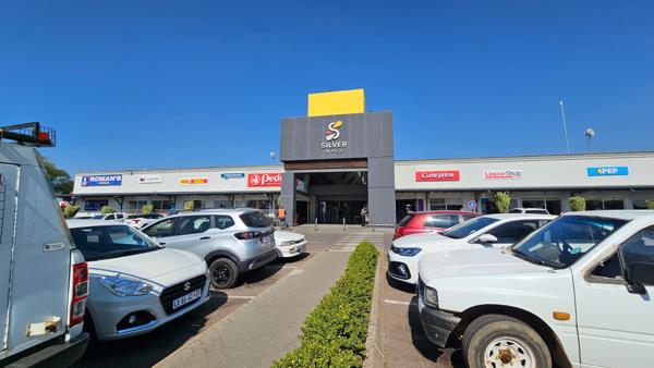 200 m² Commercial space