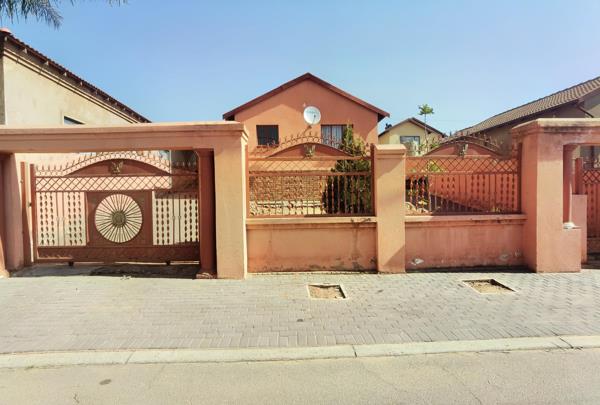 2 Bedroom House