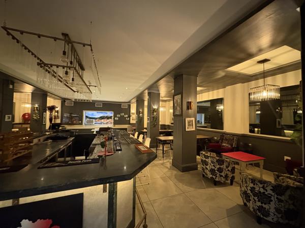 264 m² Retail Space