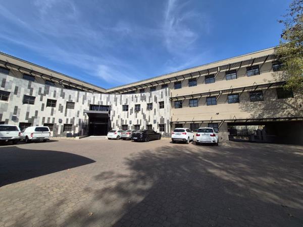 153 m² Commercial space