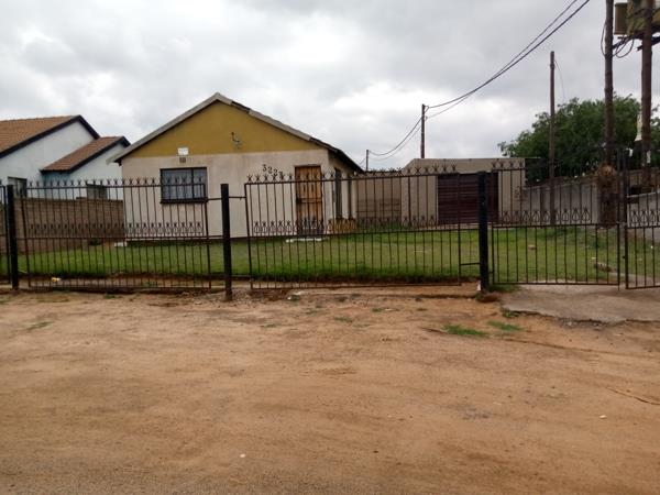 2 Bedroom House